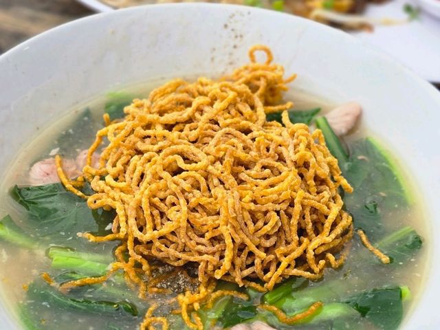 ร้านผัดไทย หอยทอด พัทยา นาเกลือ