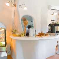 คาเฟ่สุดน่ารักที่ทำจากดินปราสาทเทพนิยายเขาใหญ่