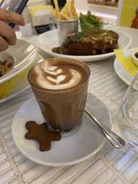 ⭐️ Comfort Food Meets Class at Ben’s Mid Valley