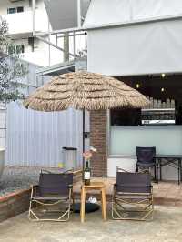☕️ TIN’N Café – Spacious, Stylish, and Sweet