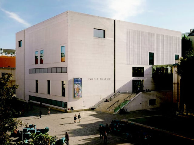 🎨【Leopold Museum 全攻略】維也納分離派藝術聖殿｜克林姆黃金時代 × 席勒真跡 × 建築密碼