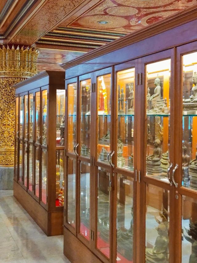 🙏 : วัดปากน้ำภาษีเจริญ กรุงเทพมหานคร