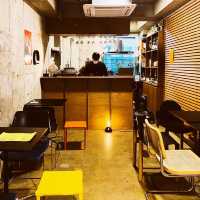 Easel coffee N bar