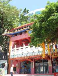 Tin Hau and Kwun Yum Statues.