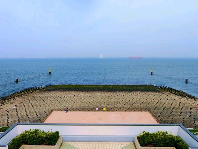 Driving Through the Sea: Tokyo Wan Aqua-Line & Umihotaru