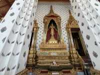 チャオプラヤー川沿いにそびえる美の象徴✨ 異国感あふれる寺院「ワット・アルン（暁の寺）」 