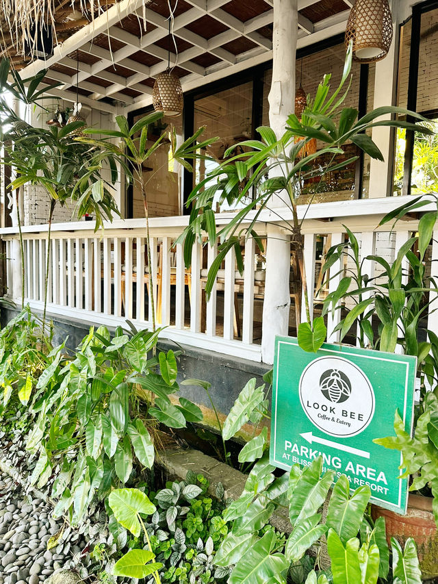 Buzzing with Flavor at Look Bee Coffee Ubud