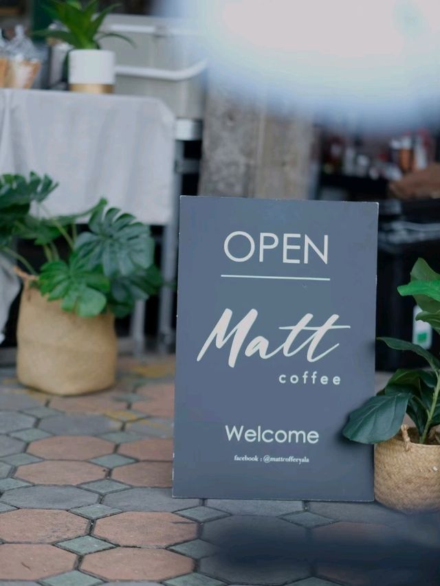 ร้านกาแฟริมถนน Matt Coffee จ.ยะลา