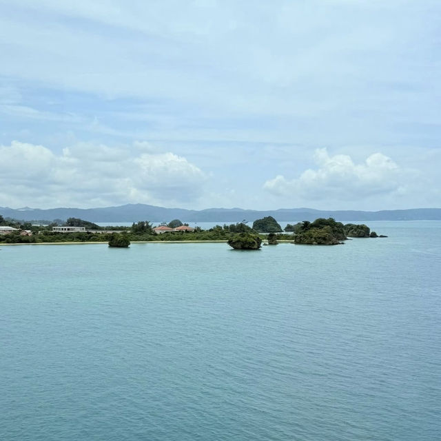 Kouri Island: Okinawa’s Tiny Paradise – A Solo Traveler’s Day Trip Dream"** 🌊🌴 