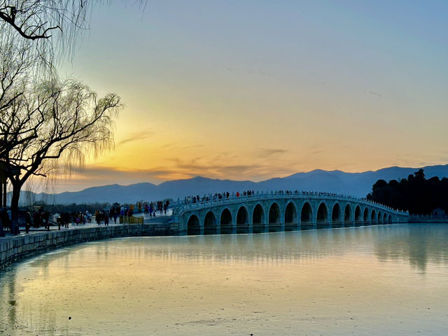 Stone, Water, and Majesty – The Iconic Seventeen-Arch Bridge of the Summer Palace