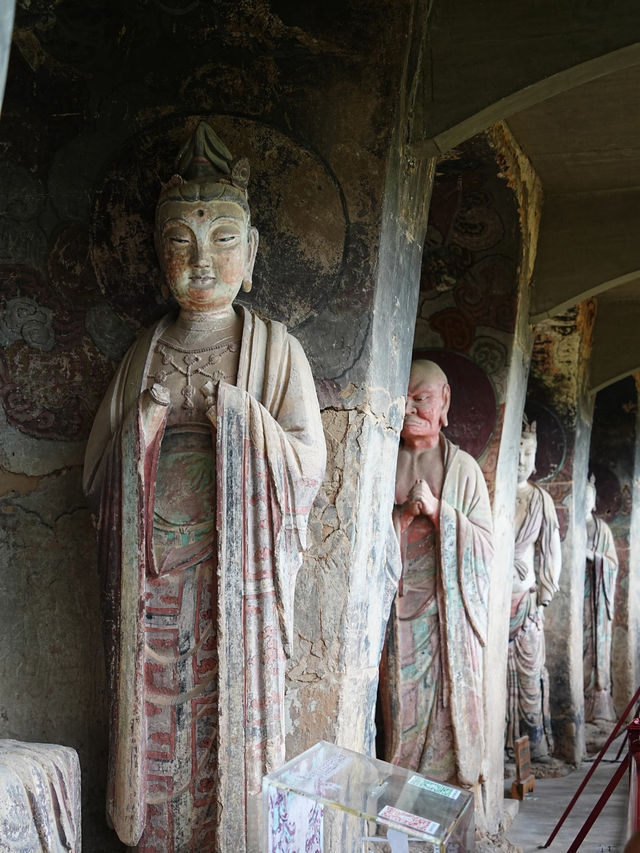⛰️ Buddhist Art in the Cliffs — Maijishan Grottoes (麦积山石窟) ⛰️ Buddhist Art in the Cliffs — Maijishan Grottoes (麦积山石窟)