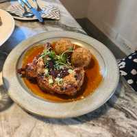 cozy stay with lovely food