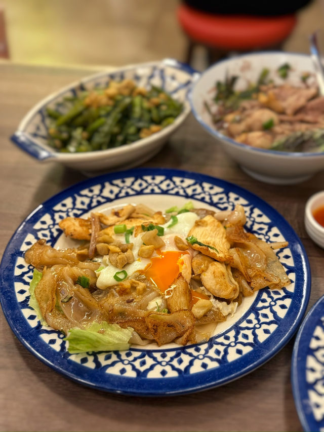 【尖沙咀新開地道泰國菜🥥甜品必試椰子雪糕吐司】  