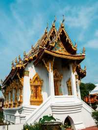 HOLIDAY IN BANGKOK