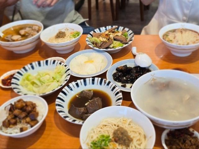 #米其林必比登連四年上榜#麻油雞#滷肉飯 #米其林必比登連四年上榜#麻油雞#滷肉飯