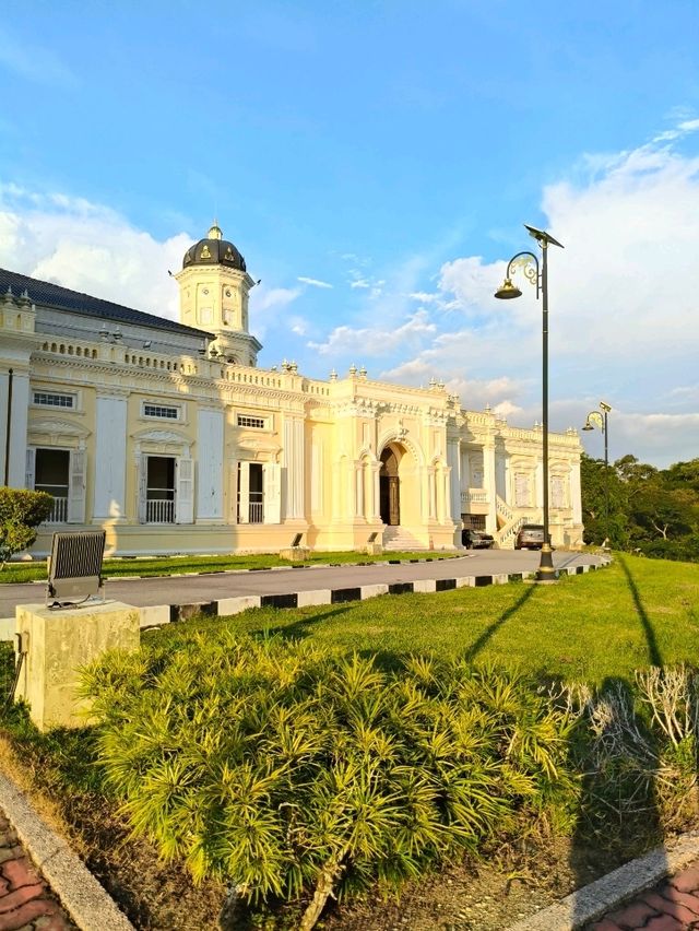 Discover Mosque Serenity 🌲Historic Johor Views✨