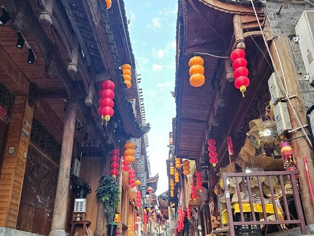 ฟูหรงเจิ้น (Furong Zhen)