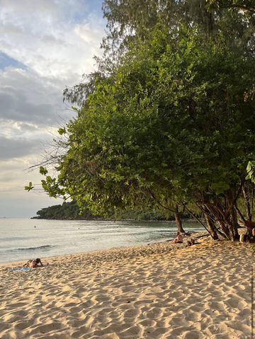 Koh Rong Sanloem កោះ​រ៉ុងសន្លឹម