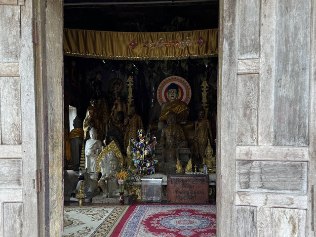 Preah Monivong Bokor National Park ឧទ្យានជាតិព្រះមុនីវង្ស បូ