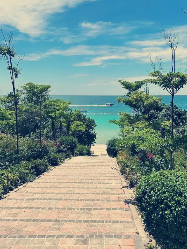 泰國格蘭島 透明海水與藍天之間的輕鬆小島時光