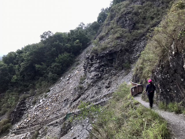 《八通關古道 •峽谷與瀑布的輕冒險》 《八通關古道 •峽谷與瀑布的輕冒險》