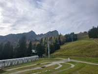 Chillin' at Gemeinde Mutters: Lakeside Vibes & Epic Cable Car Rides 🚡💦