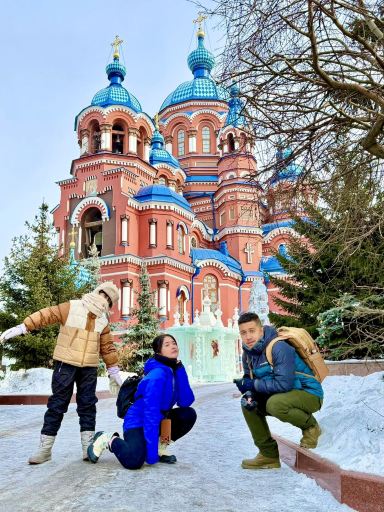 Russia is Breathtaking! The Kazan Church is Stunning From Every Angle.