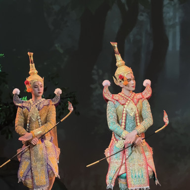サラ・チャルンクルンでコーン（タイ伝統仮面舞踊劇）「ハヌマーン編