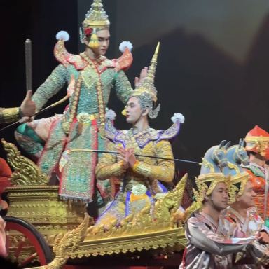 サラ・チャルンクルンでコーン（タイ伝統仮面舞踊劇）「ハヌマーン編