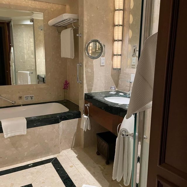 The Peninsula Bangkok Hotel 😍