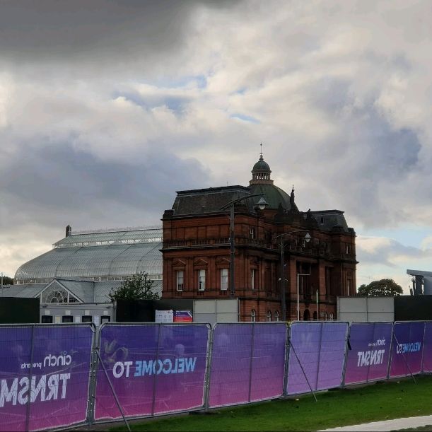 🌳 Explore the Vibrant Oasis 🏴󠁧󠁢󠁳󠁣󠁴󠁿💚 in Glasgow! #GlasgowGreenAdventures