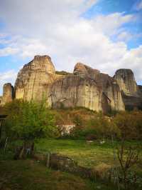 Mystical Escape to the Enchanting Meteora 🏰🌄