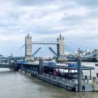 英倫之旅🇬🇧倫敦塔橋🇬🇧深度遊欣賞古老與現代交融的景致