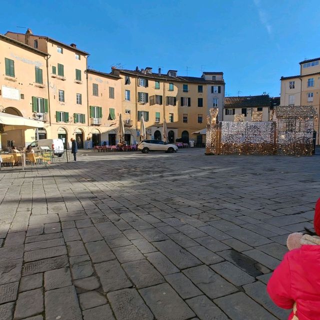 a short trip to Lucca