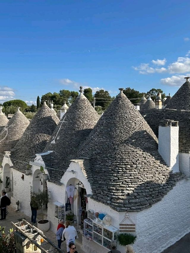 🎃 Magic in Alberobello, Italy! 🕯️ 🎃 Magic in Alberobello, Italy! 🕯️