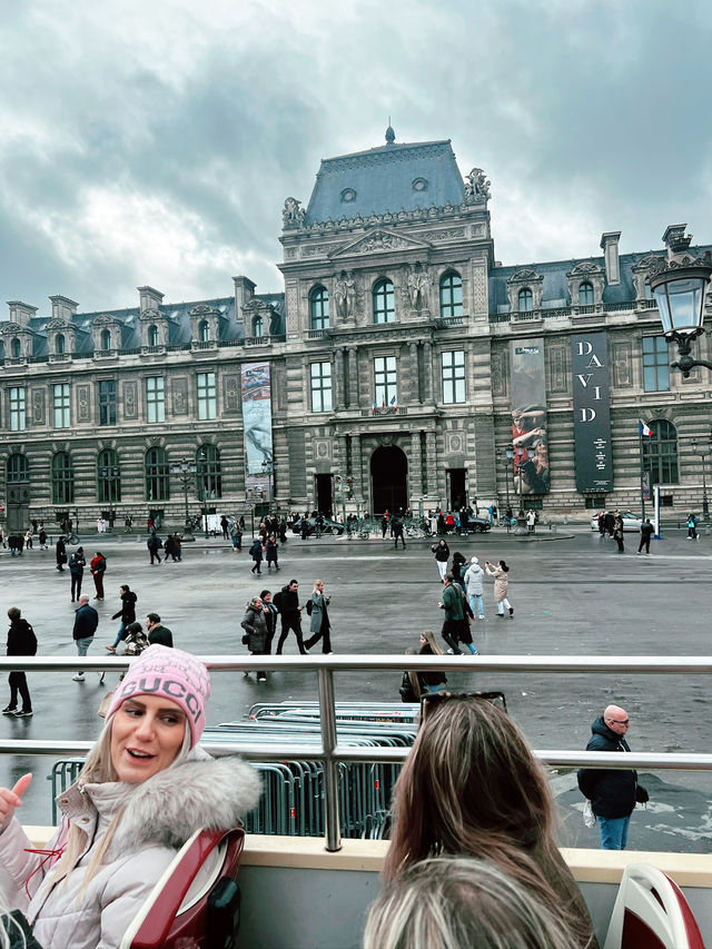Paris’ Golden Triangle: Place Vendôme → Palais Royal → Louvre 🇫🇷 Paris’ Golden Triangle: Place Vendôme → Palais Royal → Louvre 🇫🇷
