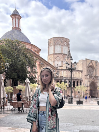 Money-Saving Tip for Historic Cities 🏛️🇪🇸