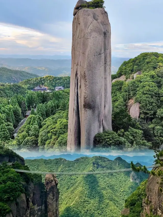 The 'Fairyland' Taimu Mountain at sea