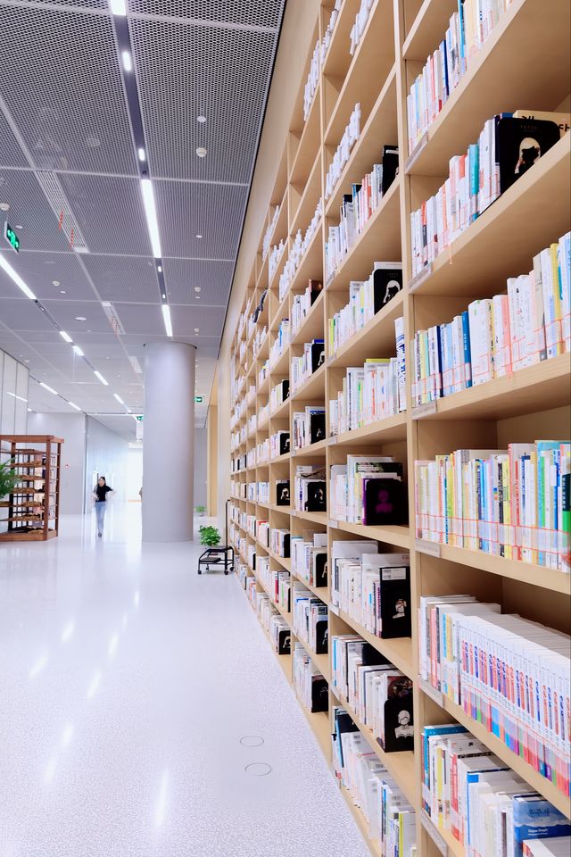 浦東圖書館