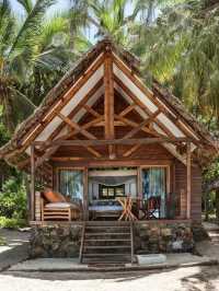 🌴✨ Madagascar Marvels: Tsarabanjina's Top Stays! 🏝️🛌