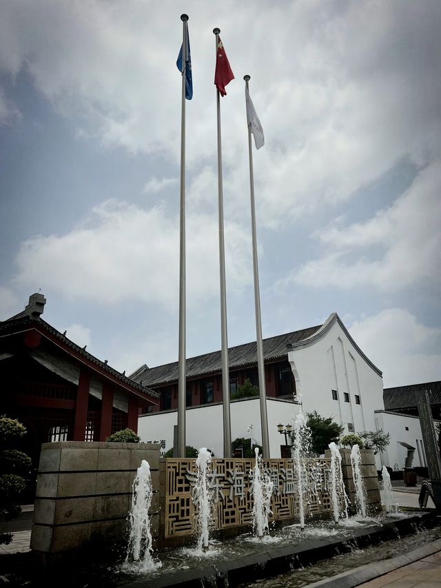 在連雲港，我們入住了溫泉鎮的溫泉酒店