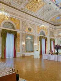 🌟 Florence's Finest: Luxury & Elegance at The St. Regis 🏰✨