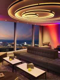 🌟 Cleveland's Comfy Corner: Hilton Downtown Highlights 🛏️🏙️