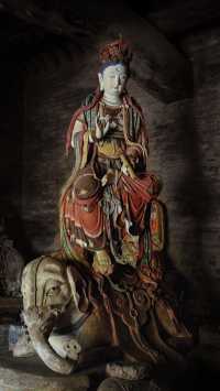 山西崇慶寺，讓我們一睹活生生的彩塑吧!