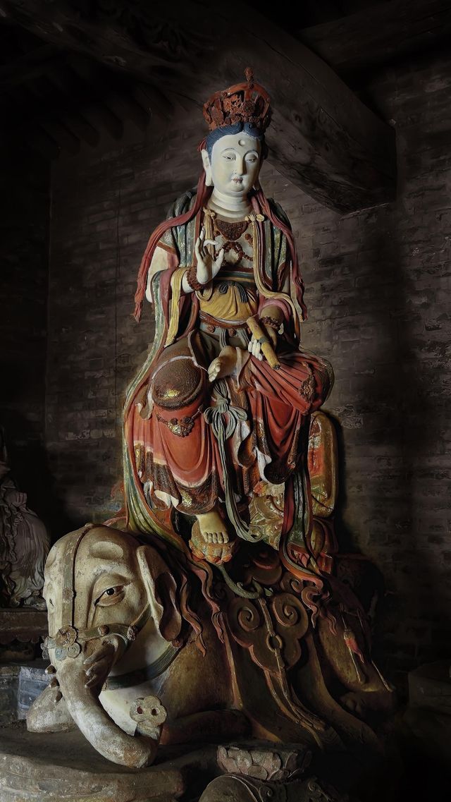 山西崇慶寺，讓我們一睹活生生的彩塑吧!
