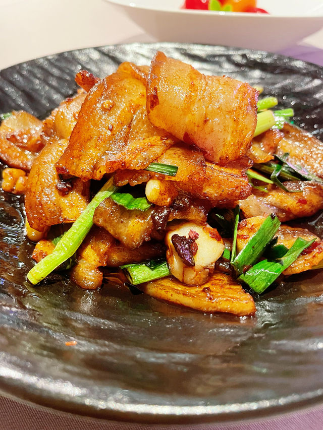 黑珍珠川味融合菜一試就會讓你愛上! 黑珍珠川味融合菜一試就會讓你愛上!