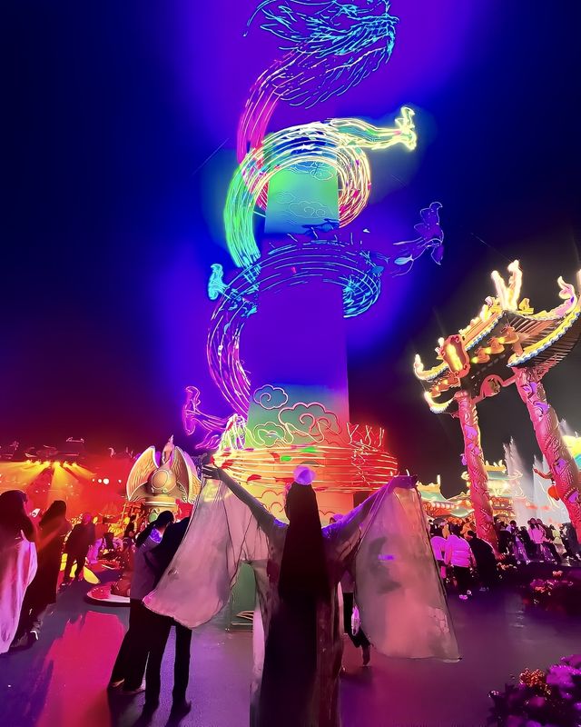 萬歲山：穿越古今的武俠之旅。