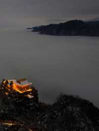 打卡陝西版的「雲頂天宮」。