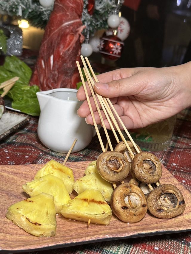 太讚了！！絕美露台泡泡屋裡的聖誕美食盛宴