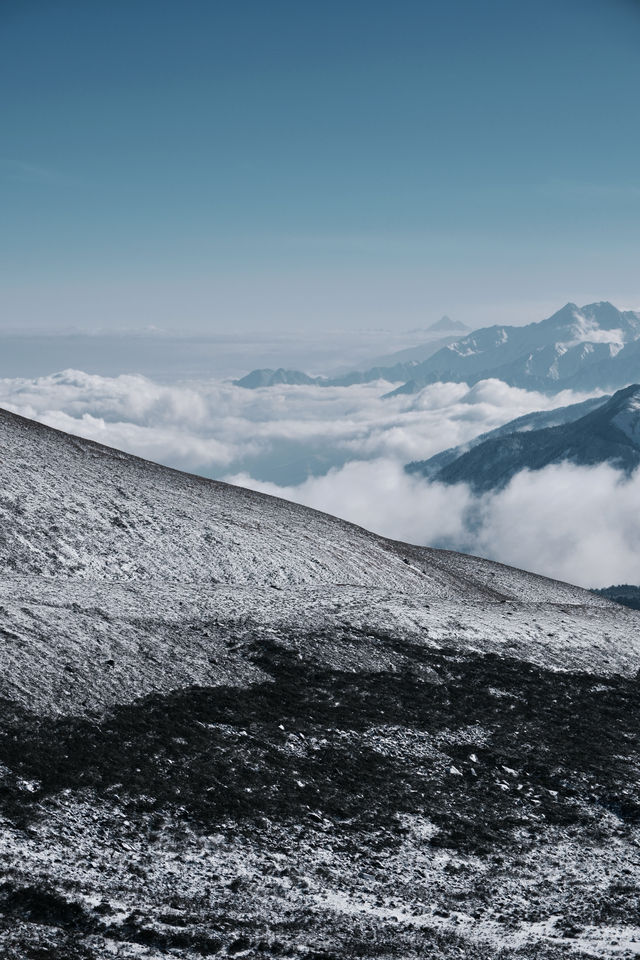 野馬海子徒步—遇見雪山下的藍冰湖泊 野馬海子徒步—遇見雪山下的藍冰湖泊